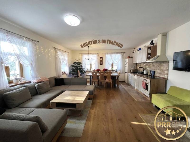 RD-kuchyňa s obývačkou.jpg