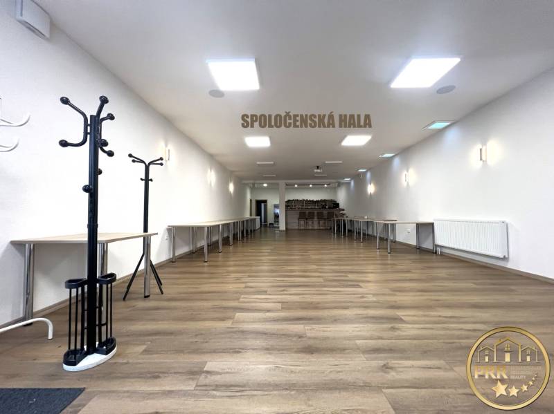 Spoloč.hala 1.JPG