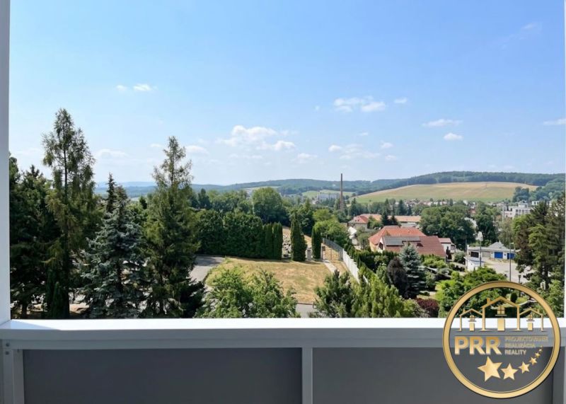 Výhľad z balkóna 4.jpg